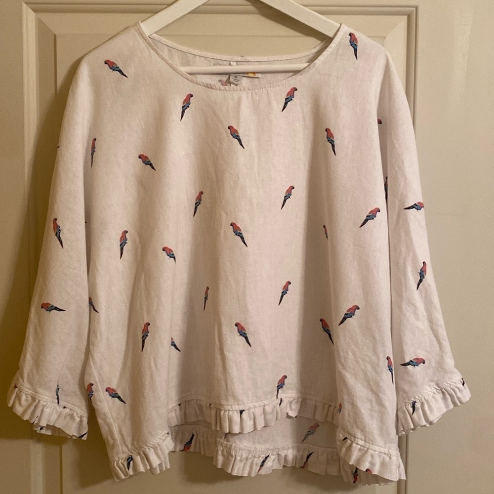 C&C California white linen blend oversized boxy top ruffle hem/cuff macaw size M